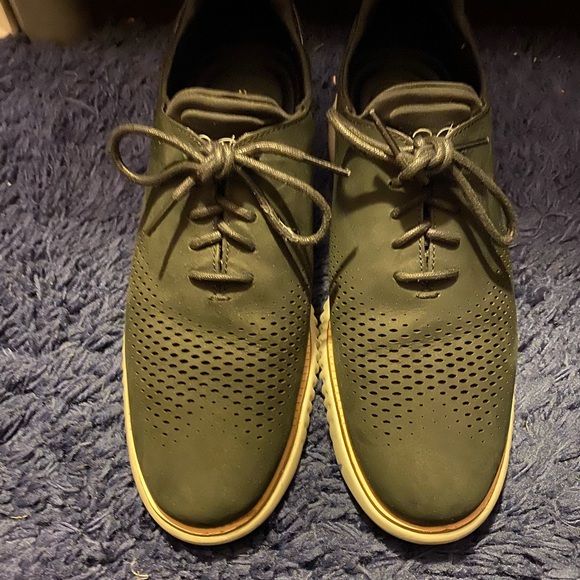 Worn twice just bought them. Don’t fit right. - Picture 3 of 4